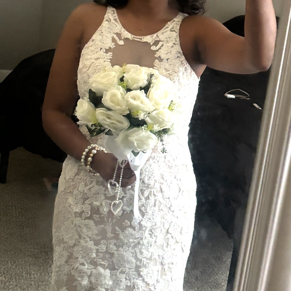 Ivory Lace Bridal Gown